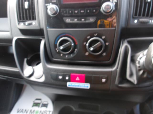 2021 Peugeot Boxer 2.2 Bluehdi H2 S Van 140Ps Welfare Van (NV21VWR) Image 29