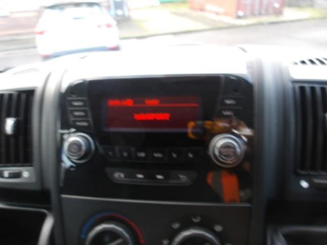 2021 Peugeot Boxer 2.2 Bluehdi H2 S Van 140Ps Welfare Van (NV21VWR) Image 27