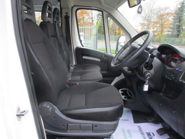 2021 Peugeot Boxer 2.2 BlueHDi 335 S 5dr L3 H2 Welfare Van Euro 6 (140 PS)(s/s) (NV21VWX) Image 12