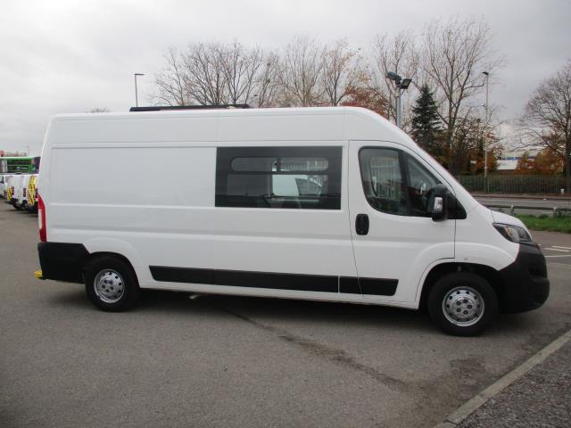 2021 Peugeot Boxer 2.2 BlueHDi 335 S 5dr L3 H2 Welfare Van Euro 6 (140 PS)(s/s) (NV21VWX) Image 3