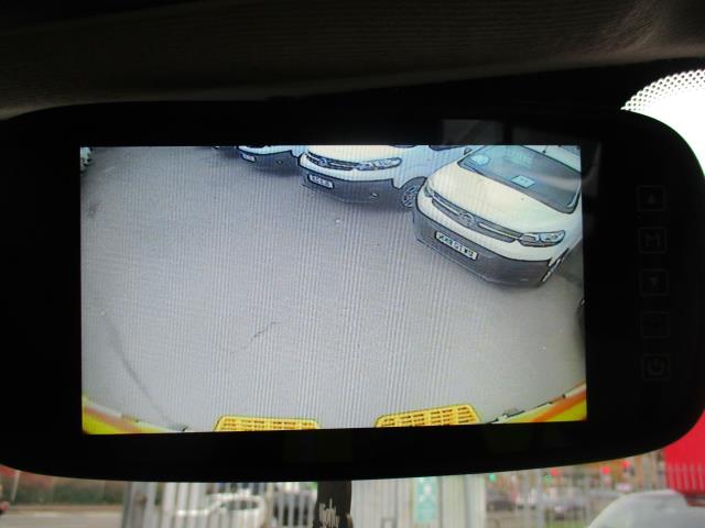 2021 Peugeot Boxer 2.2 BlueHDi 335 S 5dr L3 H2 Welfare Van Euro 6 (140 PS)(s/s) (NV21VWX) Image 24