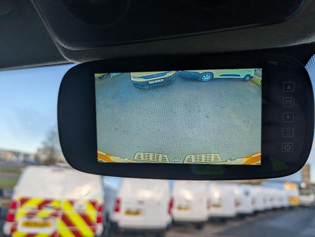 2021 Peugeot Boxer 2.2 BlueHDi 335 S 5dr L3 H2 Welfare Van Euro 6 (140 PS)(s/s) (NV21VXA) Image 25