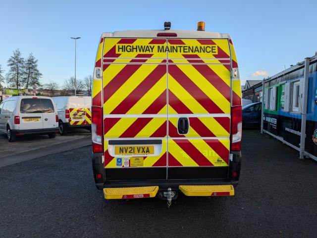 2021 Peugeot Boxer 2.2 BlueHDi 335 S 5dr L3 H2 Welfare Van Euro 6 (140 PS)(s/s) (NV21VXA) Image 11