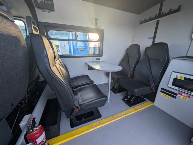 2021 Peugeot Boxer 2.2 BlueHDi 335 S 5dr L3 H2 Welfare Van Euro 6 (140 PS)(s/s) (NV21VXA) Image 8