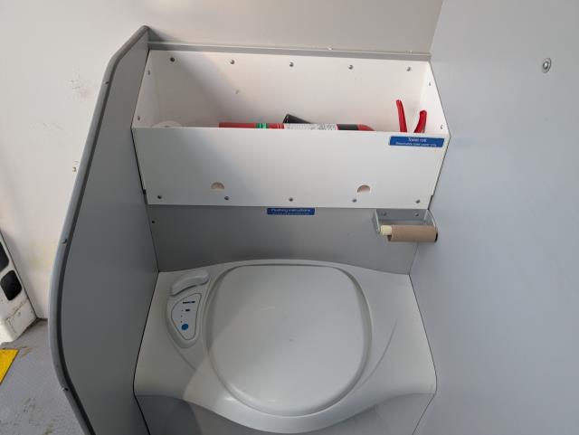 2021 Peugeot Boxer 2.2 BlueHDi 335 S 5dr L3 H2 Welfare Van Euro 6 (140 PS)(s/s) (NV21VXA) Image 14