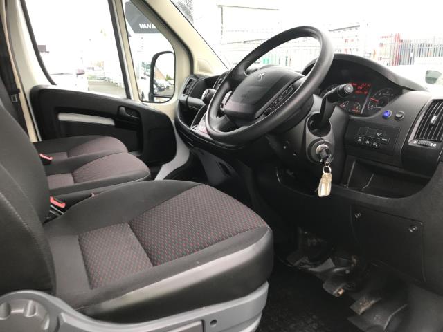 2021 Peugeot Boxer 335 L3 H2 2.2BLUE HDI S 140PS EURO 6   WELFARE (NV21VXC) Image 22