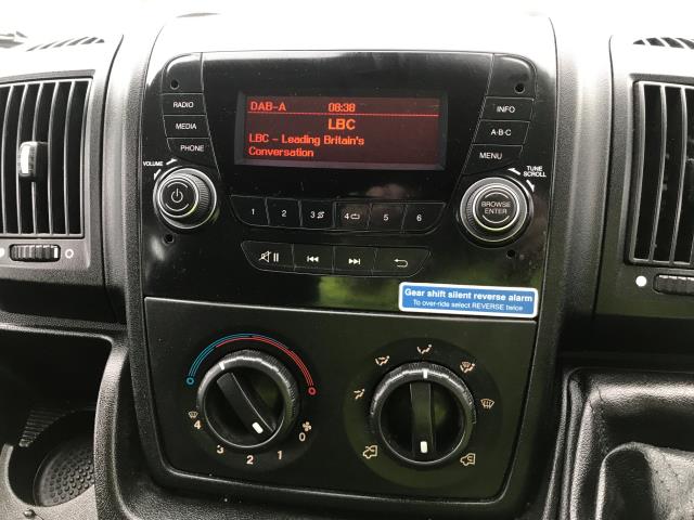 2021 Peugeot Boxer 335 L3 H2 2.2BLUE HDI S 140PS EURO 6   WELFARE (NV21VXC) Image 33