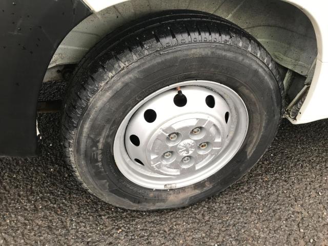 2021 Peugeot Boxer 335 L3 H2 2.2BLUE HDI S 140PS EURO 6   WELFARE (NV21VXC) Image 21