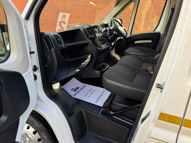 2021 Peugeot Boxer 2.2 Bluehdi H2 S Van 140Ps Welfare Van *70 MPH Restricted (NV21VXN) Image 37