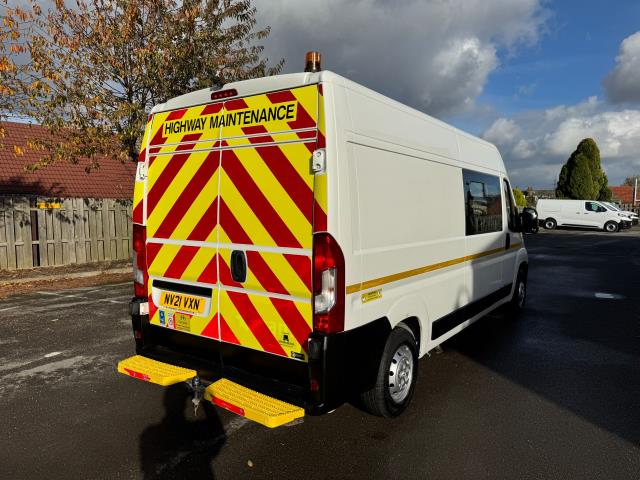 2021 Peugeot Boxer 2.2 Bluehdi H2 S Van 140Ps Welfare Van *70 MPH Restricted (NV21VXN) Image 9