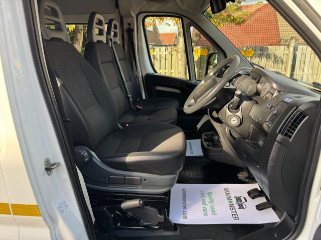 2021 Peugeot Boxer 2.2 Bluehdi H2 S Van 140Ps Welfare Van *70 MPH Restricted (NV21VXN) Image 15