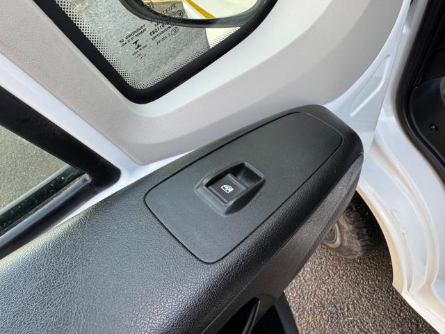 2021 Peugeot Boxer 2.2 Bluehdi H2 S Van 140Ps Welfare Van *70 MPH Restricted (NV21VXN) Image 43