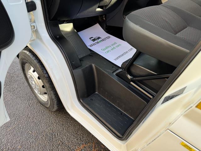 2021 Peugeot Boxer 2.2 Bluehdi H2 S Van 140Ps Welfare Van *70 MPH Restricted (NV21VXN) Image 41