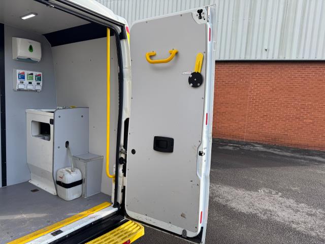 2021 Peugeot Boxer 2.2 Bluehdi H2 S Van 140Ps Welfare Van *70 MPH Restricted (NV21VXN) Image 60