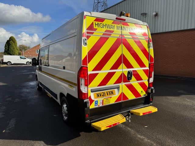 2021 Peugeot Boxer 2.2 Bluehdi H2 S Van 140Ps Welfare Van *70 MPH Restricted (NV21VXN) Image 7