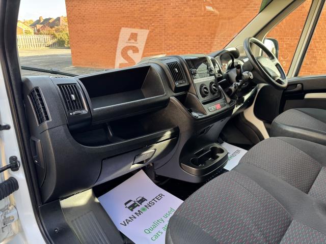 2021 Peugeot Boxer 2.2 Bluehdi H2 S Van 140Ps Welfare Van *70 MPH Restricted (NV21VXN) Image 38