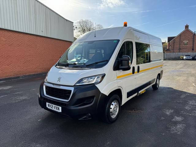 2021 Peugeot Boxer 2.2 Bluehdi H2 S Van 140Ps Welfare Van *70 MPH Restricted (NV21VXN) Image 4