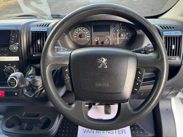 2021 Peugeot Boxer 2.2 Bluehdi H2 S Van 140Ps Welfare Van *70 MPH Restricted (NV21VXN) Image 22