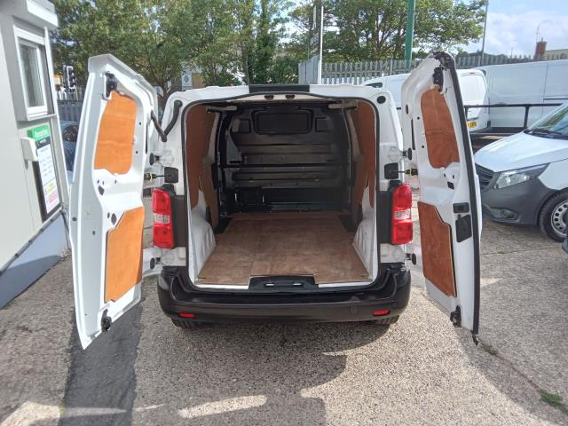 2021 Peugeot Expert 1400 2.0 Bluehdi 120 Professional Van (NV21WLF) Image 11