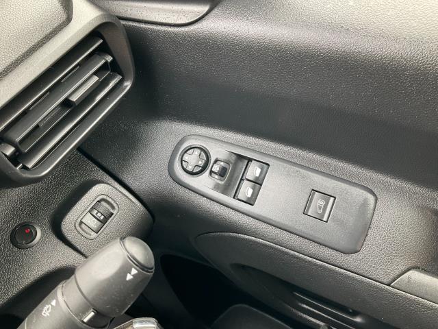 2021 Peugeot Partner 1000 1.5 Bluehdi 100 Professional Van (NV21WLR) Image 28