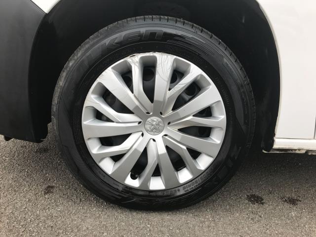 2021 Peugeot Partner 1000 1.5 Bluehdi 100 Professional Van (NV21WNA) Image 15