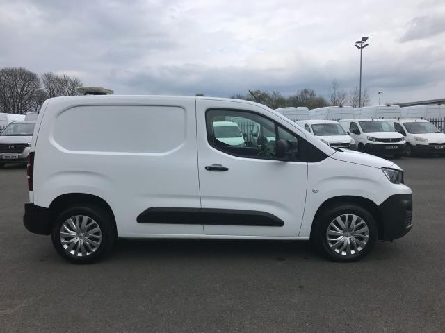 2021 Peugeot Partner 1000 1.5 Bluehdi 100 Professional Van (NV21WNA) Image 12