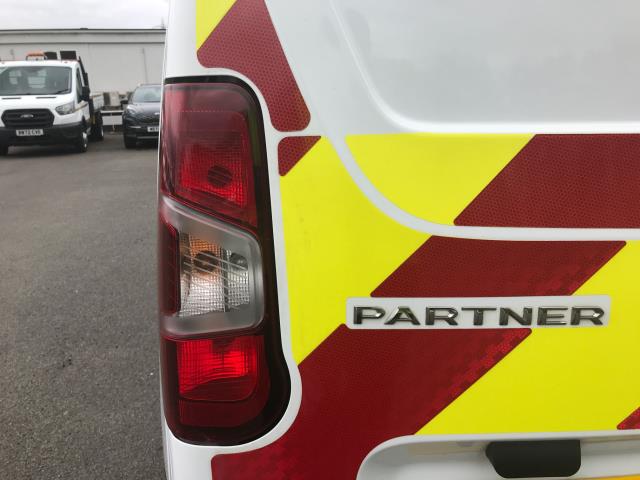 2021 Peugeot Partner 1000 1.5 Bluehdi 100 Professional Van (NV21WNA) Image 18