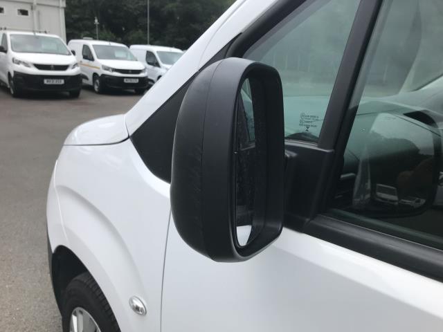 2021 Peugeot Partner 1000 1.5 Bluehdi 100 Professional Van (NV21WNH) Image 16