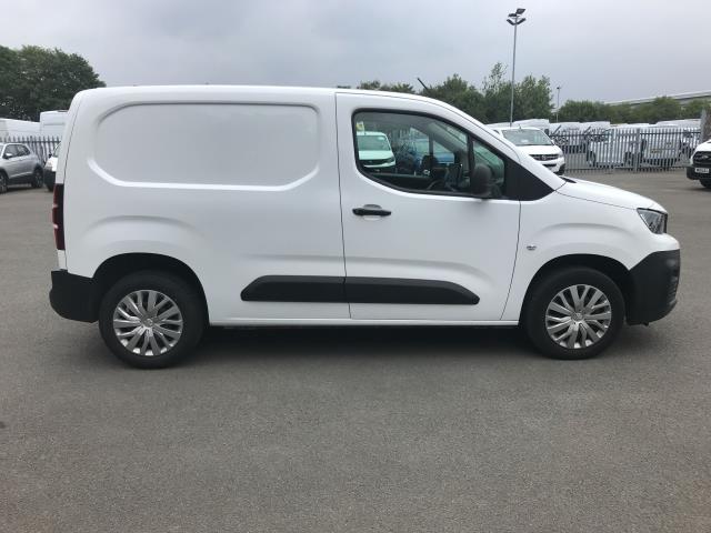2021 Peugeot Partner 1000 1.5 Bluehdi 100 Professional Van (NV21WNH) Image 12