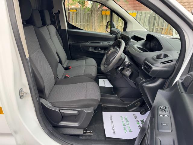 2021 Peugeot Partner 1000 1.5 Bluehdi 100 Grip Van EURO 6 (NV21WTZ) Image 15
