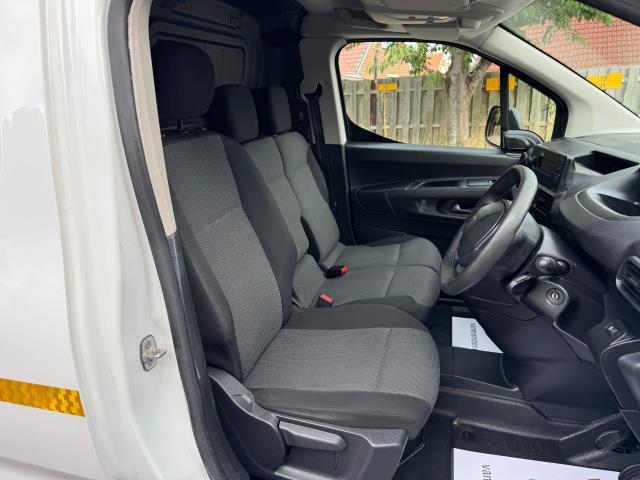 2021 Peugeot Partner 1000 1.5 Bluehdi 100 Grip Van EURO 6 (NV21WTZ) Image 16