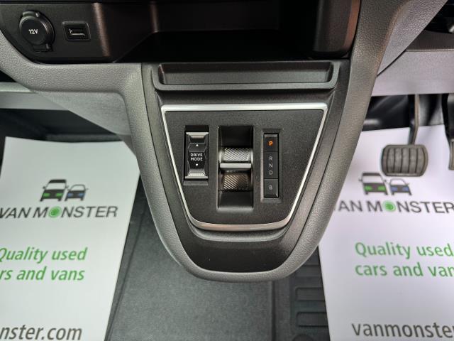 2021 Peugeot Expert 1000 100Kw 75Kwh Professional Van Auto (NV21WUH) Image 31