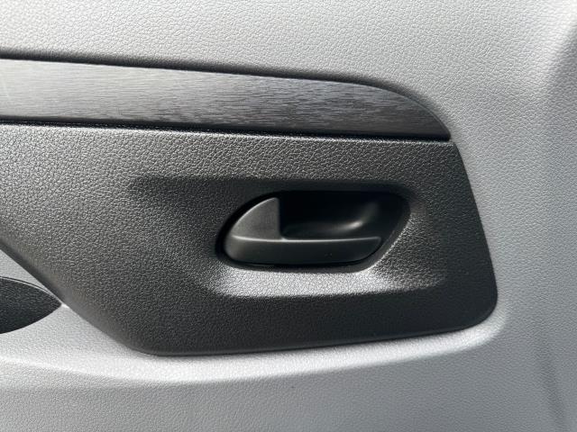 2021 Peugeot Expert 1000 100Kw 75Kwh Professional Van Auto (NV21WUH) Image 40