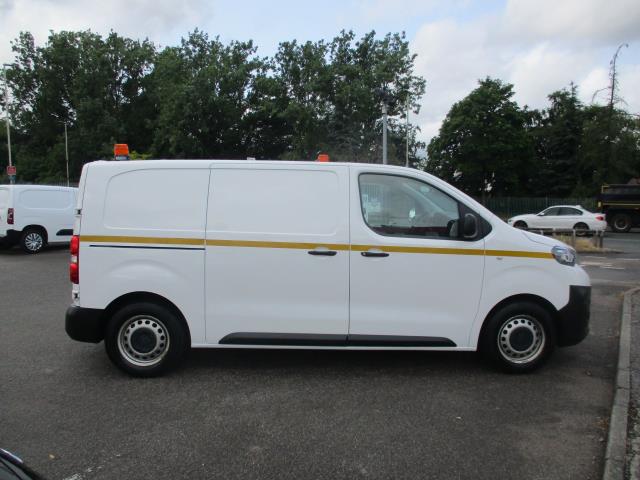 2021 Peugeot Expert 1000 1.5 Bluehdi 100 Professional Van (NV21XSE) Image 3