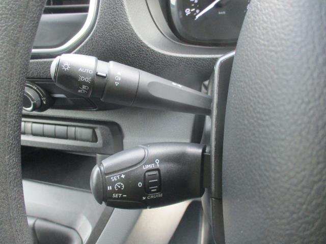 2021 Peugeot Expert 1000 1.5 Bluehdi 100 Professional Van (NV21XSE) Image 19