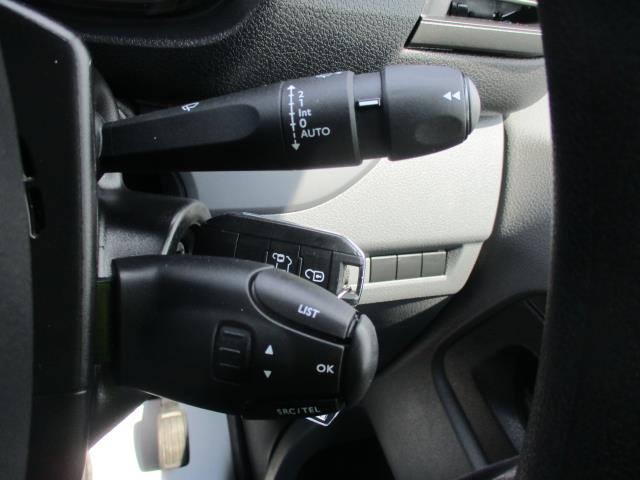2021 Peugeot Expert 1000 1.5 Bluehdi 100 Professional Van (NV21XSE) Image 18