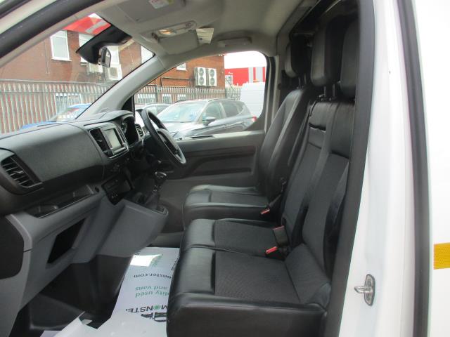 2021 Peugeot Expert 1000 1.5 Bluehdi 100 Professional Van (NV21XSE) Image 26
