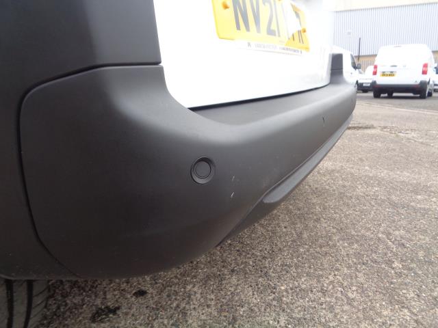 2021 Peugeot Partner L1 1000 1.5BLUE HDI 100PS PROFESSIONAL EURO 6 (NV21YFR) Image 17