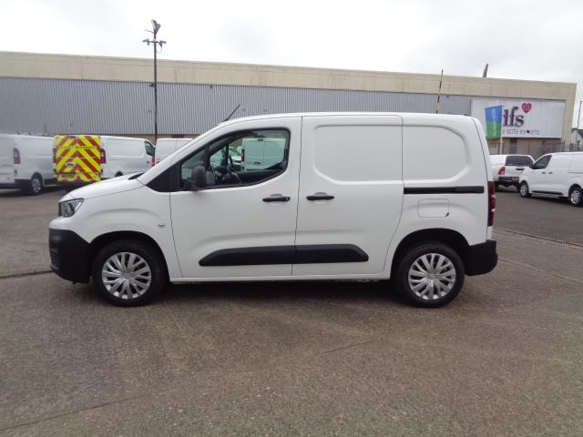 2021 Peugeot Partner L1 1000 1.5BLUE HDI 100PS PROFESSIONAL EURO 6 (NV21YFR) Image 4
