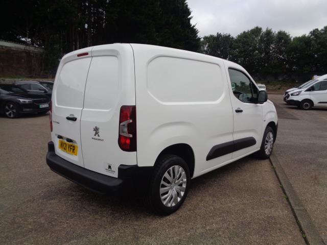 2021 Peugeot Partner L1 1000 1.5BLUE HDI 100PS PROFESSIONAL EURO 6 (NV21YFR) Image 8