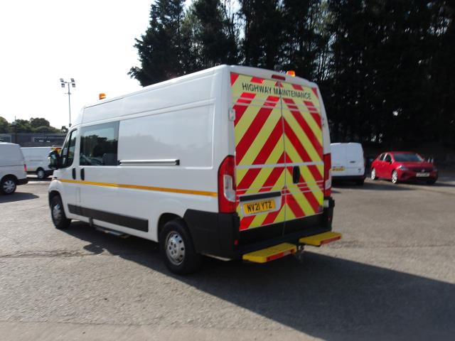 2021 Peugeot Boxer 2.2 Bluehdi H2 Professional Van 140Ps Welfare Van (NV21YTZ) Image 7