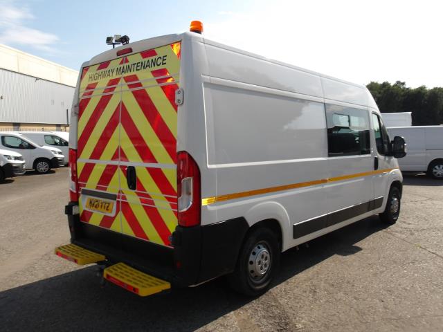 2021 Peugeot Boxer 2.2 Bluehdi H2 Professional Van 140Ps Welfare Van (NV21YTZ) Image 9