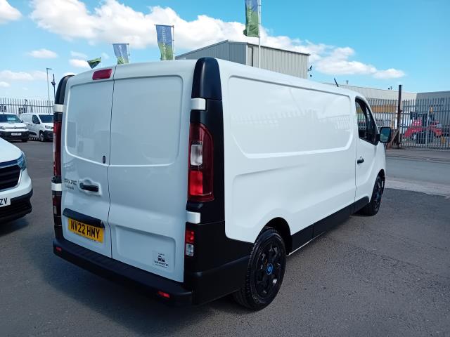 2022 Renault Trafic LL30 L2 H1 BLUE DCI 130PS BUSINESS  EURO 6 (NV22HMY) Image 4