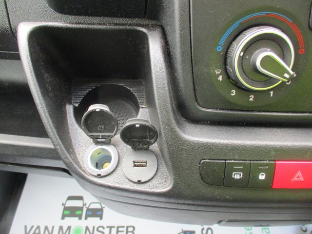 2022 Peugeot Boxer 2.2 Bluehdi H2 Professional Van 140Ps (NV22HPU) Image 26