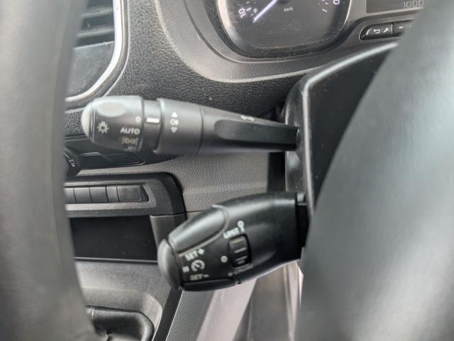 2022 Peugeot Expert 1000 1.5 Bluehdi 100 Professional Premium Van (NV22HRC) Image 22