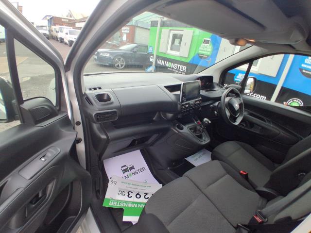2022 Peugeot Partner 1000 1.5 Bluehdi 100 Professional Premium Van (NV22KDZ) Image 24