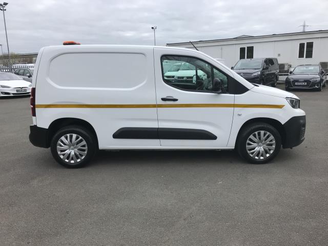 2022 Peugeot Partner 1000 1.5 Bluehdi 100 Professional Premium Van (NV22LUO) Image 13