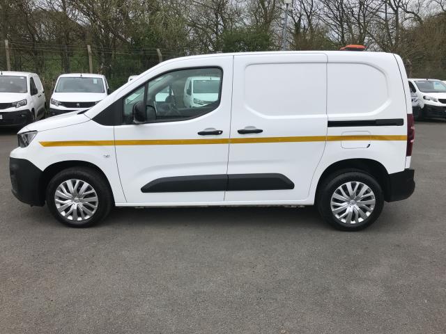 2022 Peugeot Partner 1000 1.5 Bluehdi 100 Professional Premium Van (NV22LUO) Image 6