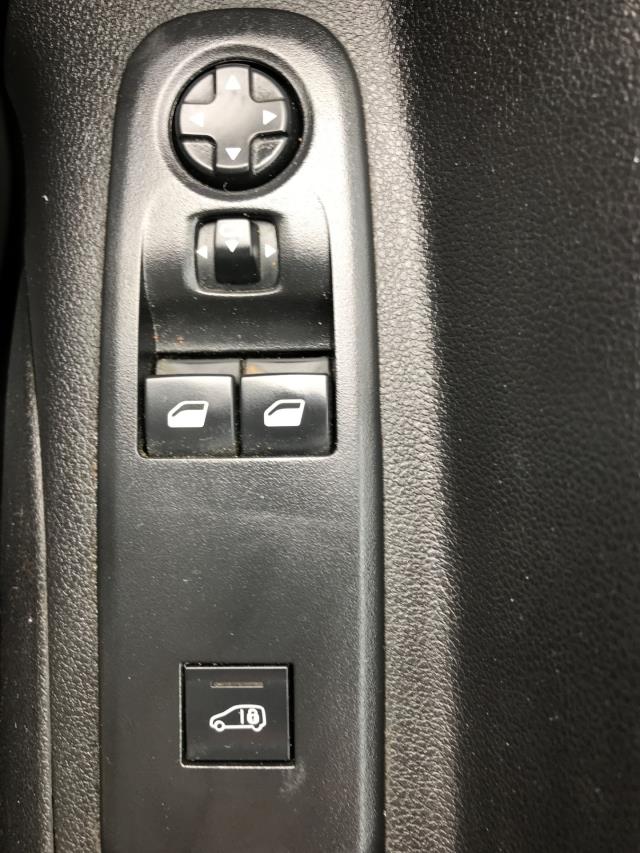 2022 Peugeot Partner 1000 1.5 Bluehdi 100 Professional Premium Van (NV22LUO) Image 28