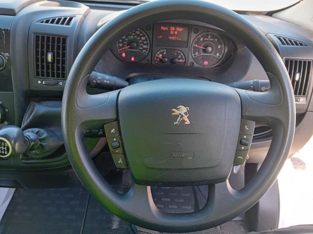2022 Peugeot Boxer 335 2.2BLUE HDI L3  H2 140PS PROFESSIONAL EURO 6  (NV22LZR) Image 17